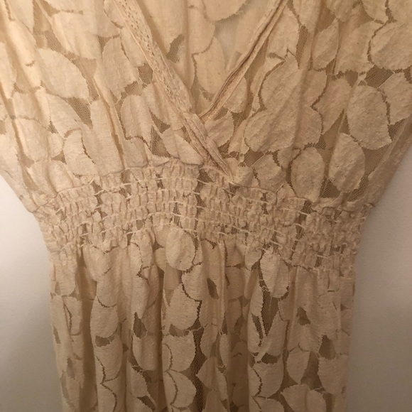 Lace top - Picture 2 of 3